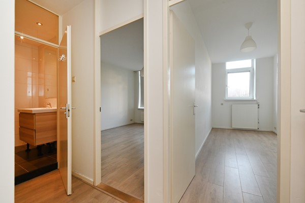 Medium property photo - Claes de Vrieselaan 81A01, 3021 JD Rotterdam